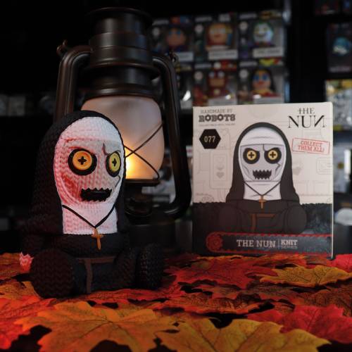 THE NUN - Handmade By Robots N°77 - kolekcjonerska figurka winylowa