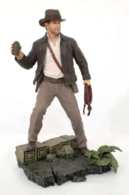 INDIANA JONES - Indiana Jones - Statuetka Premier Coll. Treasures 20cm