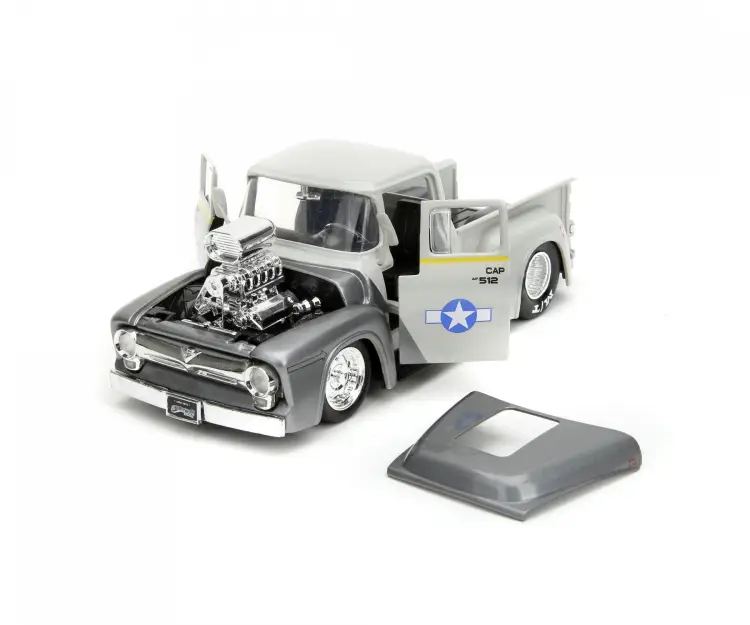 STREET FIGHTER - Guile i 1956 Ford F-100 - 1:24