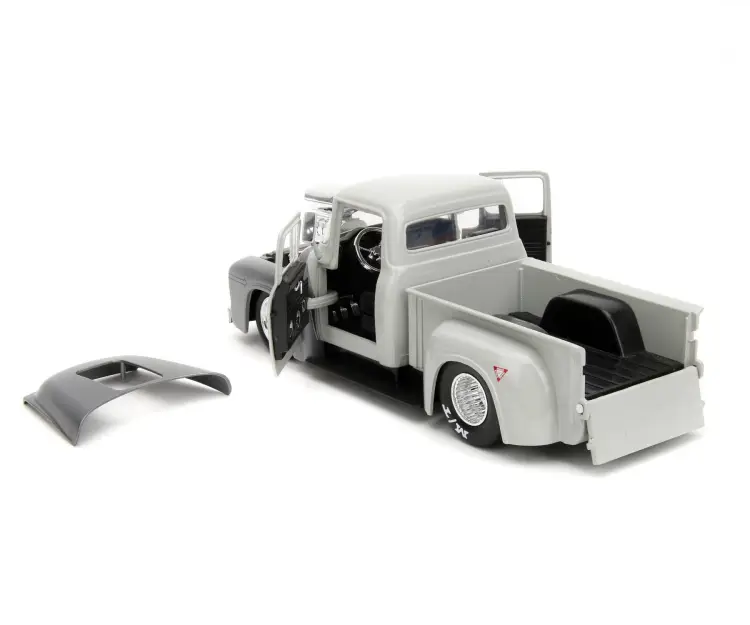 STREET FIGHTER - Guile i 1956 Ford F-100 - 1:24