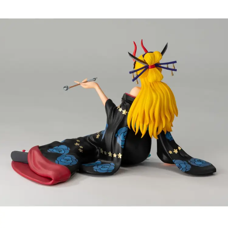 ONE PIECE - Czarna Maria - Figurka Girls Collection Ichibansho 13cm