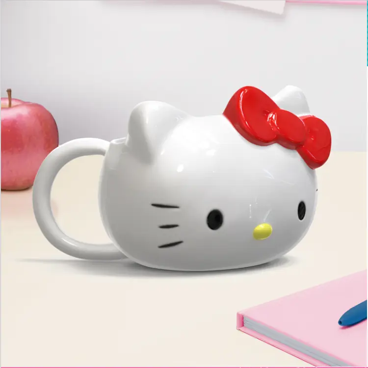 Kubek w kształcie HELLO KITTY