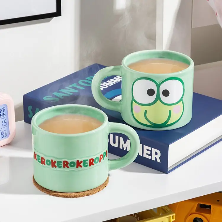 HELLO KITTY - Keroppi - Kubek tłoczony - 13oz