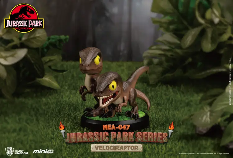 JURASSIC PARK - Zestaw 6 mini figurek atakujących jajek 10 cm