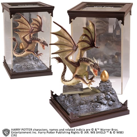 HARRY POTTER - Statuetka magicznego stworzenia 04 - Smok węgierski Magyar