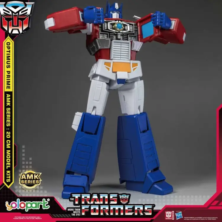 TRANSFORMERS GENERATION ONE - Optimus Prime - Zestaw modelarski 20 cm