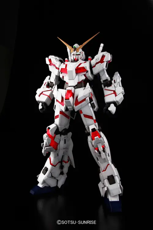 GUNDAM - Zestaw modelarski - PG Unicorn RX-0 1/60