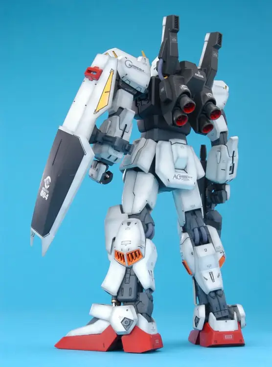 GUNDAM - Model Kit - Master Grade - Gundam Mk-II Ver. 2.0 - 18 CM
