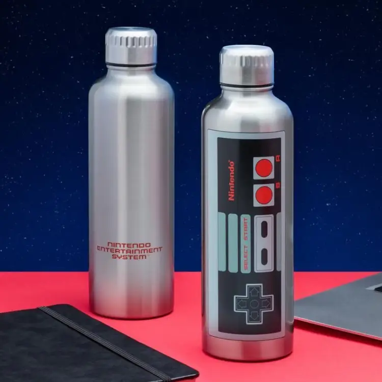 NINTENDO - NES - Metalowa butelka na wodę 500ml
