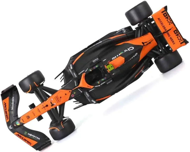 FORMUŁA 1 - F1 Mc Laren Mcl38 z Norrisem - Zestaw modelarski 1/24