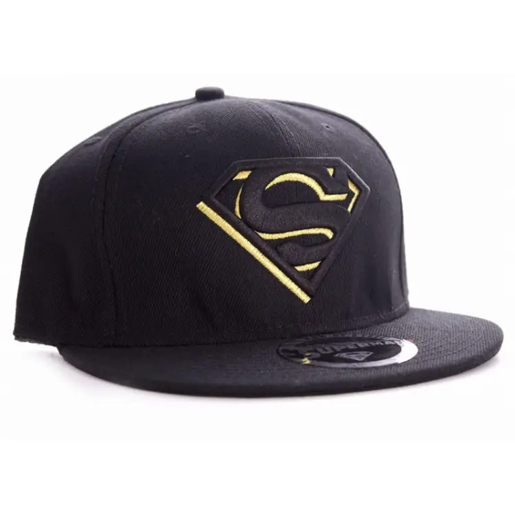 SUPERMAN - czapka ze złotym logo DC Comics - czarna