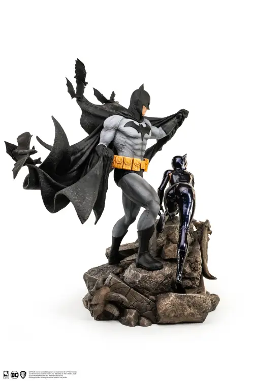 BATMAN - Batman & Catwoman Reunion - Statua 1/4 67 cm
