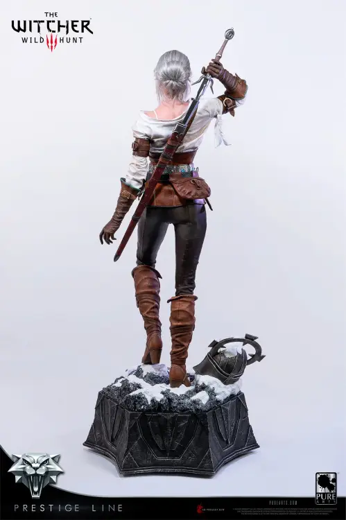 CZAROWNICA 3 - Ciri z Cintry - Statua Prestige Line 1/2 111 cm