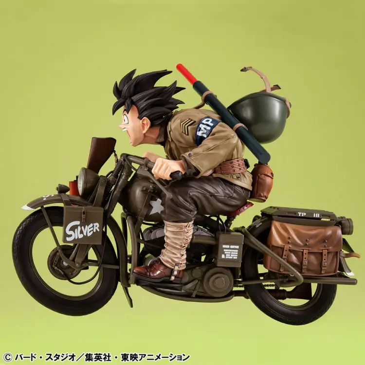 DRAGON BALL Z - Son Goku & Bike - Statuetka na pulpit Real McCoy 18cm