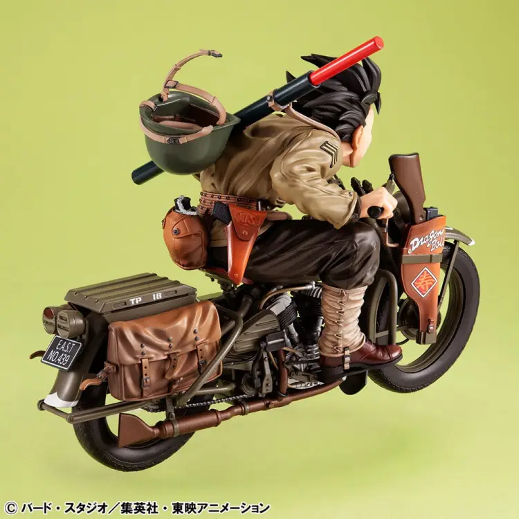 DRAGON BALL Z - Son Goku & Bike - Statuetka na pulpit Real McCoy 18cm