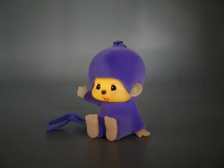 MONCHICHI - Podświetlana diodami LED figurka Lila 3,5 cala