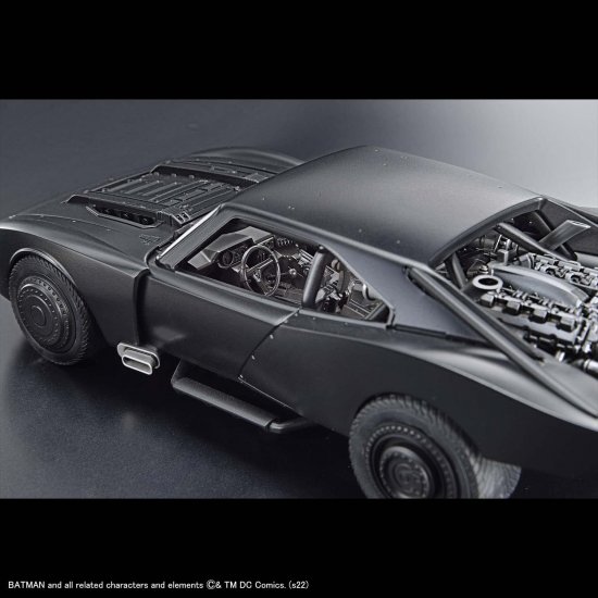 Bandai Model Kit - DC COMICS - Batman 1/35 Batmobile (The Batman Ver.) - Model Kit