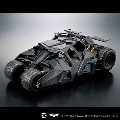 Bandai Model Kit - DC COMICS - Batman 1/35 Batmobile (Batman Begins) - Model Kit