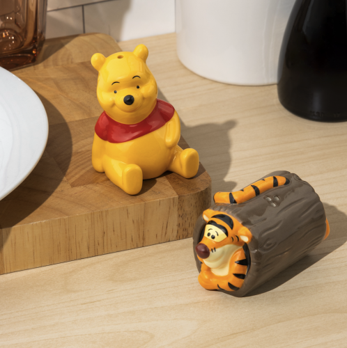 Paladone - WINNIE THE POOH - Salt and Pepper Shakers Set
