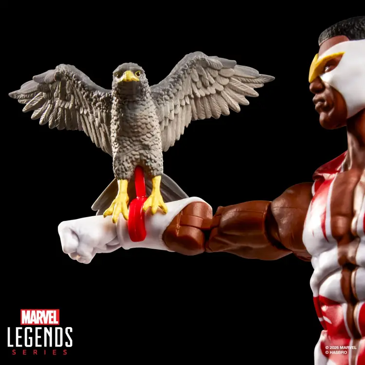 Hasbro - MARVEL - Marvel's Falcon "Secret Wars" - Figure Legends Series 15cm
