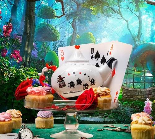 ABYstyle - DISNEY - Queen of Hearts - Ceramic Teapot
