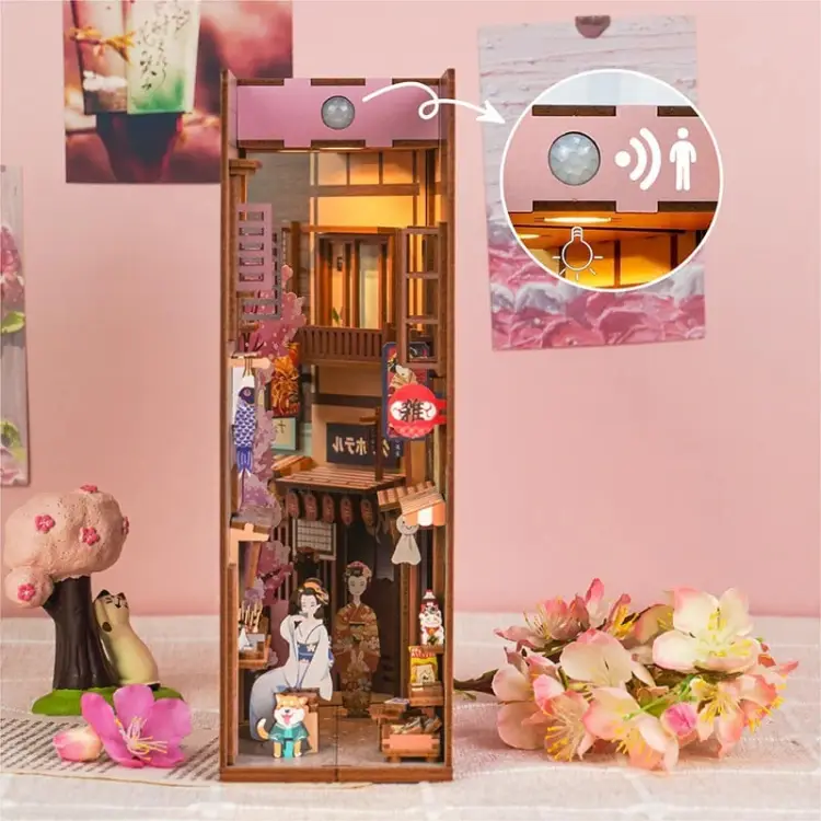 Tonecheer - BOOK NOOK KIT - DIY- Japanese Grocery Store - 134pcs + LED Light