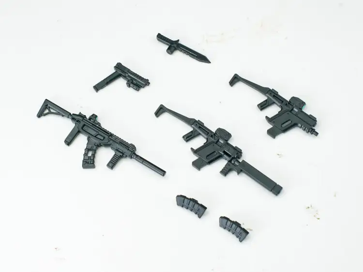 3 MIN PROJECT - Fenrir (Metalic Black) - Model Kit 1/18