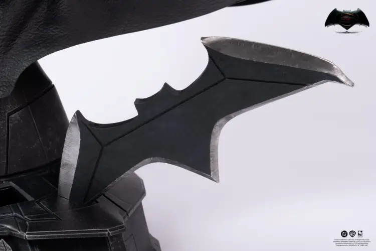 PureArts - BATMAN V SUPERMAN - Batman Cowl - Replica 1/1 51cm
