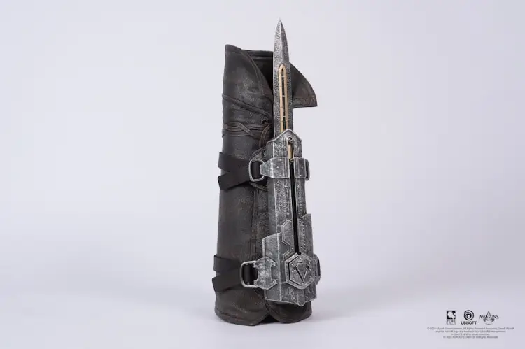 PureArts - ASSASSIN'S CREED BLACK FLAG - Edward Hidden Blade - Replica 1/1
