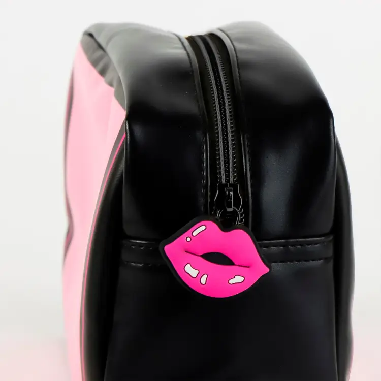 Cerda - EMILY IN PARIS - Toilet Bag