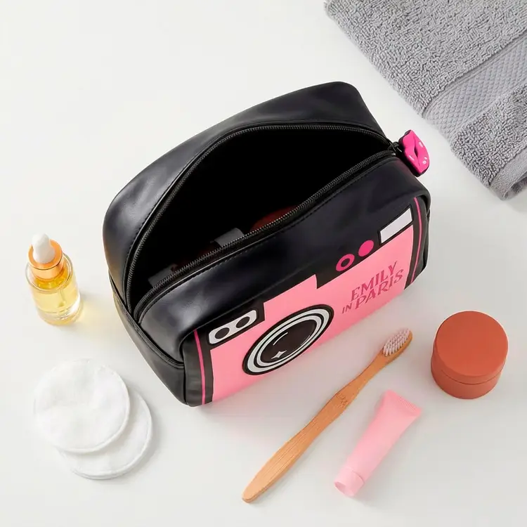 Cerda - EMILY IN PARIS - Toilet Bag