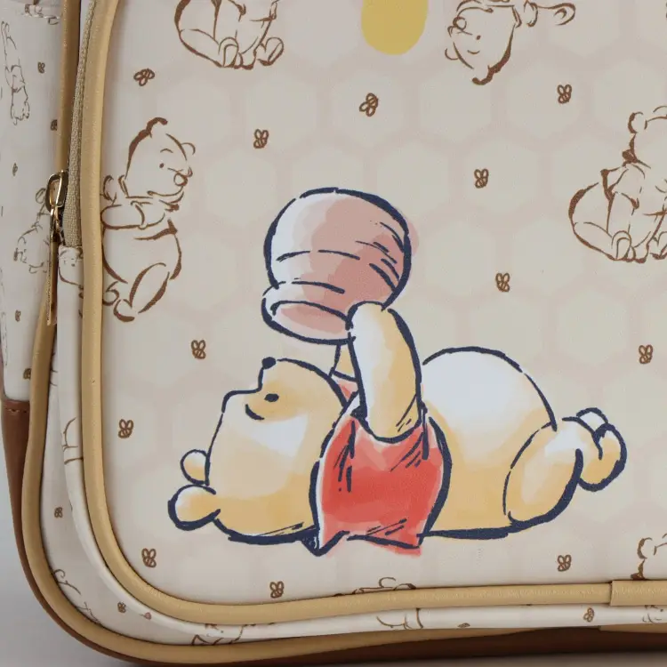 Cerda - DISNEY - Winnie The Pooh - Fashion Backpack - 35x13.5x29cm